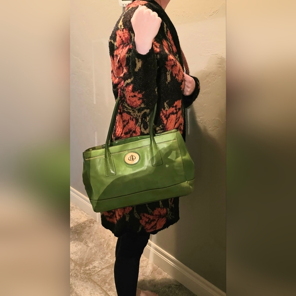 [COACH] Unique Green Leather Satchel ☆ Over the Shoulder Purse 👜 - Picture 15 of 15